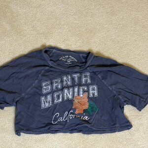 Cropped boyfriend tee